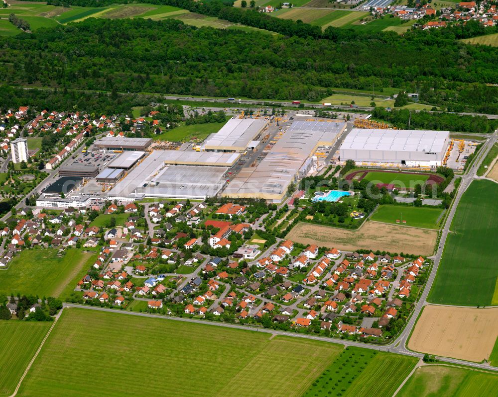 Aerial image Kirchdorf an der Iller - Building and production halls on the premises Liebherr-International Deutschland GmbH on street Liebherrstrasse in the district Unteropfingen in Kirchdorf an der Iller in the state Baden-Wuerttemberg, Germany