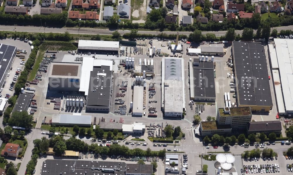 Unterschleißheim from the bird's eye view: Building and production halls on the premises of Linde Aktiengesellschaft in the district Lohhof in Unterschleissheim in the state Bavaria, Germany