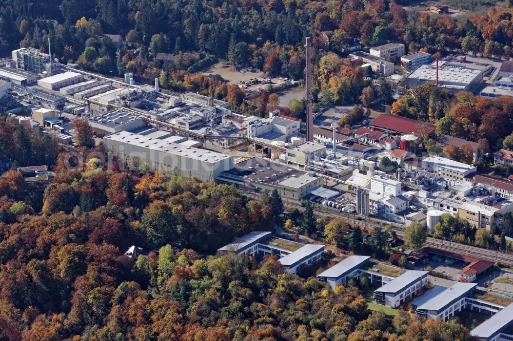 Pullach im Isartal from above - Building and production halls on the premises of Linde and United Initiators in the district Hoellriegelskreuth in Pullach im Isartal in the state Bavaria