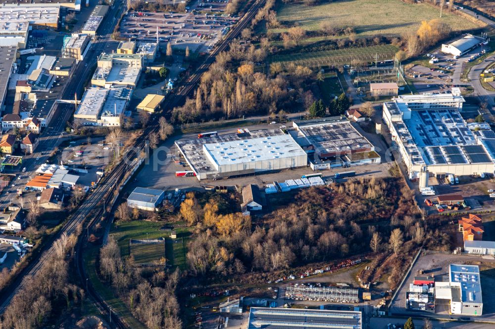 Aerial photograph Edenkoben - Building and production halls on the premises of MAG Edenkoben GbR on street Venninger Strasse in Edenkoben in the state Rhineland-Palatinate, Germany