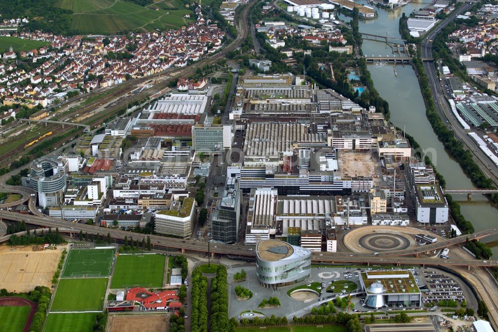 Stuttgart from above - Building and production halls on the premises of Merceof-Benz Nieoflassung on Ufer of Neckar in the district Untertuerkheim in Stuttgart in the state Baden-Wurttemberg, Germany