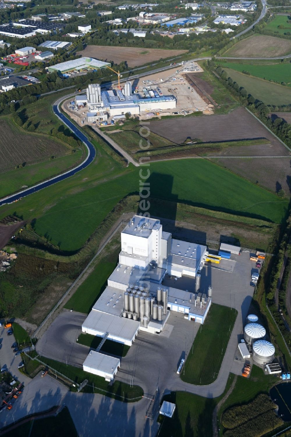 Aerial image Neumünster - Building and production halls on the premises of MTW Milchtrockenwerk Norddeutschland GmbH on Donaubogen in Neumuenster in the state Schleswig-Holstein, Germany