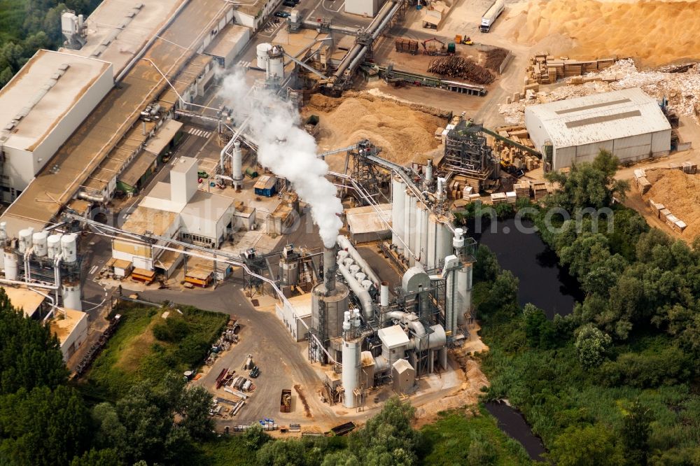 Germersheim from above - Building and production halls on the premises of Nolte Holzwerkstoff GmbH & Co. KG in Germersheim in the state Rhineland-Palatinate, Germany