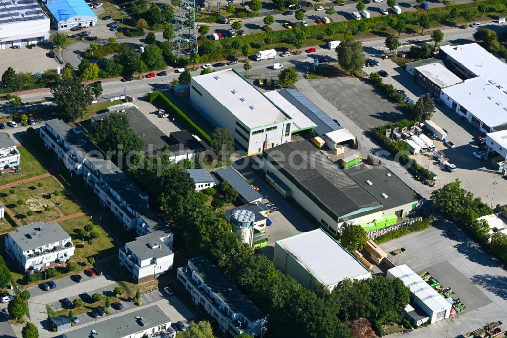 Wentorf from the bird's eye view: Building and production halls on the premises of Norddeutsche Kistenfabrik K.Pannecke GmbH on street Suedring in Wentorf in the state Schleswig-Holstein, Germany