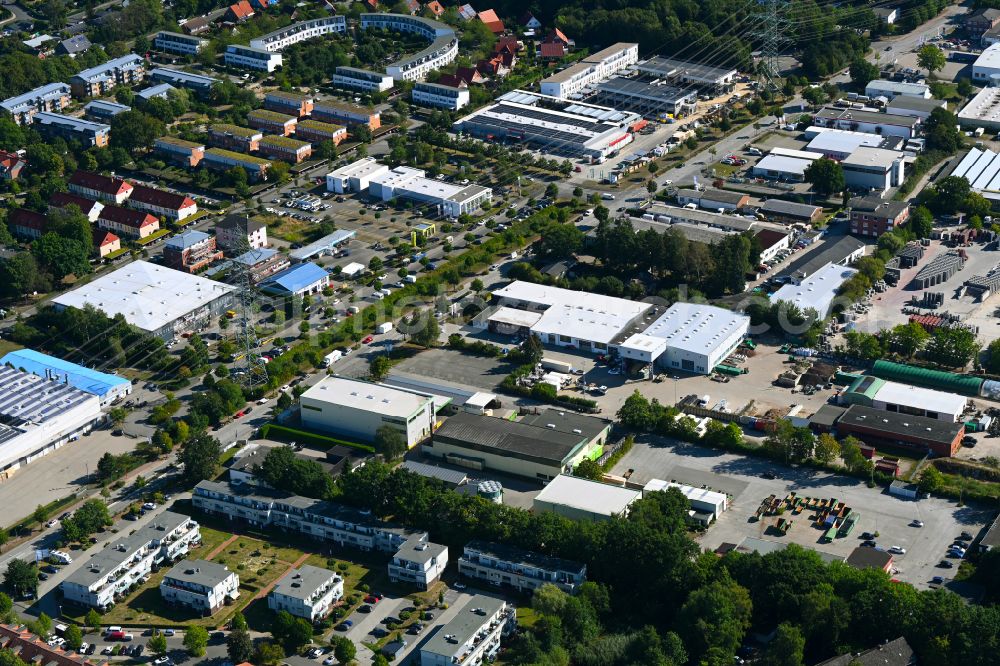 Wentorf from the bird's eye view: Building and production halls on the premises of Norddeutsche Kistenfabrik K.Pannecke GmbH on street Suedring in Wentorf in the state Schleswig-Holstein, Germany