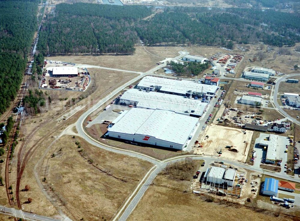 Oranienburg from the bird's eye view: Werksgelände der ORAFOL-Klebetechnik GmbH, Am Biotop2 in 16515 Oranienburg (Gewebegebiet). Tel.: 03301-8640