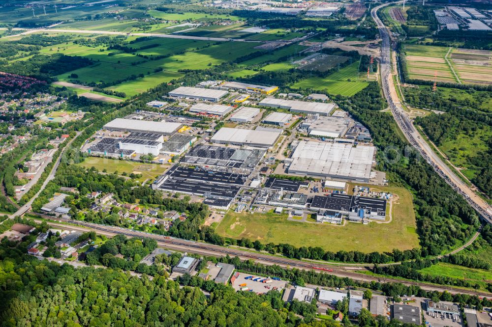 Hamburg from above - Building and production halls on the premises in the district Hausbruch in Hamburg, Germany