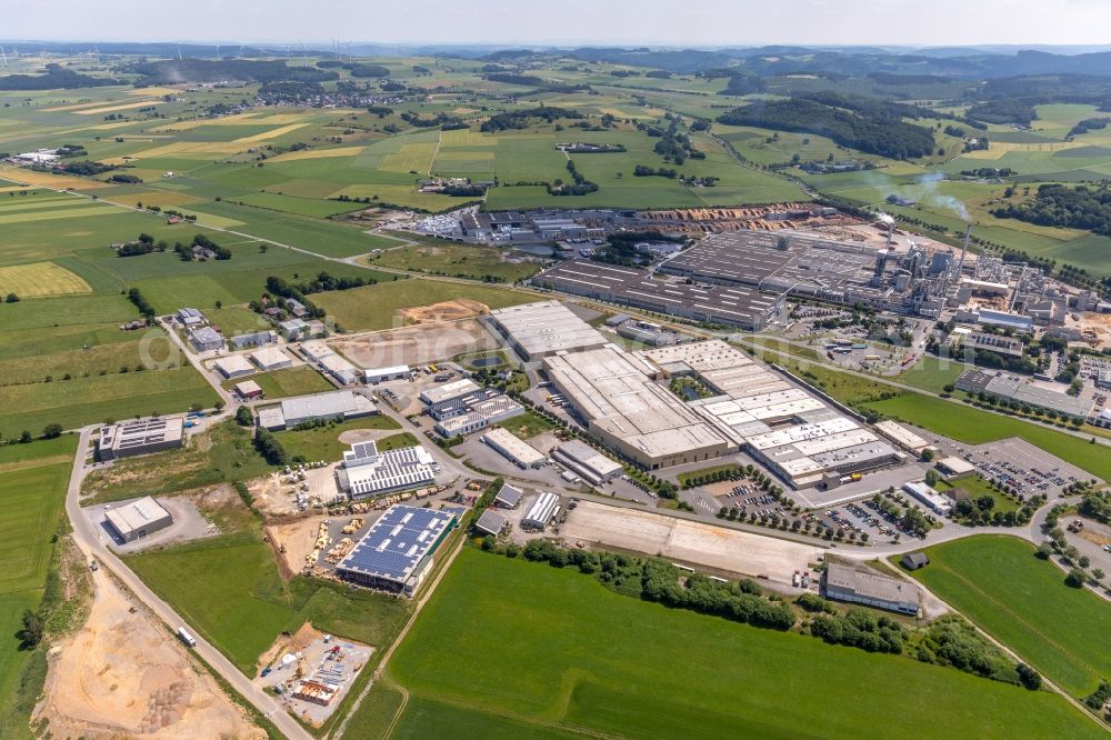 Brilon from the bird's eye view: Building and production halls on the premises of Oventrop GmbH & Co. KG Hinterm Gallberg in Brilon in the state North Rhine-Westphalia, Germany