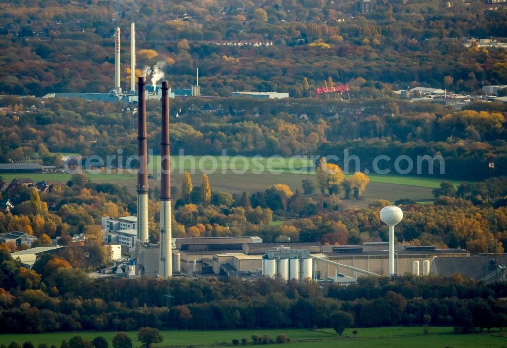 Gladbeck from the bird's eye view: Building and production halls on the premises of Pilkington Germany AG on Hegestrasse in Gladbeck in the state North Rhine-Westphalia, Germany