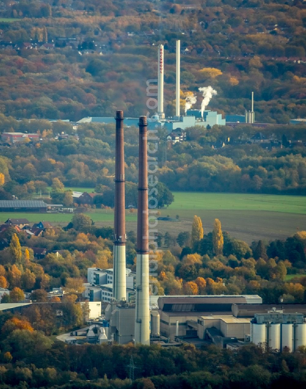 Aerial image Gladbeck - Building and production halls on the premises of Pilkington Germany AG on Hegestrasse in Gladbeck in the state North Rhine-Westphalia, Germany