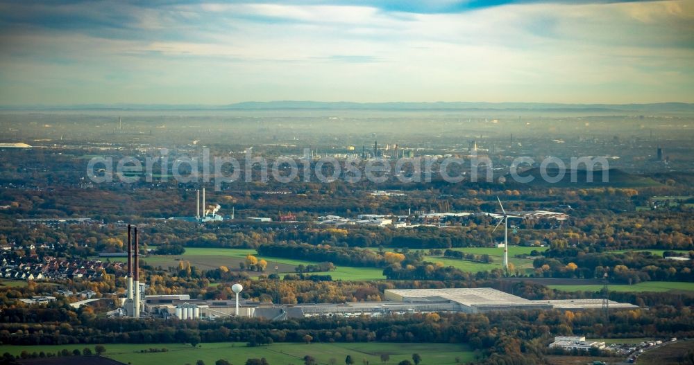 Gladbeck from the bird's eye view: Building and production halls on the premises of Pilkington Germany AG on Hegestrasse in Gladbeck in the state North Rhine-Westphalia, Germany