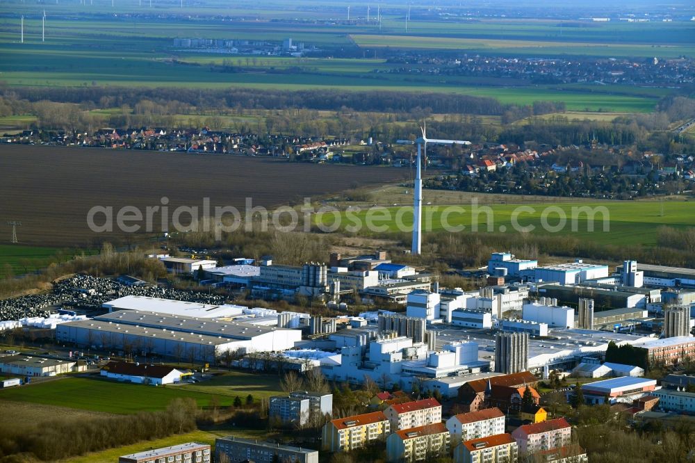 Aerial photograph Weißandt-Gölzau - Building and production halls on the premises of POLIFILM GmbH in Weissandt-Goelzau in the state Saxony-Anhalt, Germany