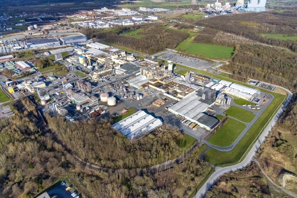 Hamm from above - Building and production halls on the premises of Du Pont de Nemours (Deutschland) GmbH Frielinghauser Strasse in the district Norddinker in Hamm at Ruhrgebiet in the state North Rhine-Westphalia