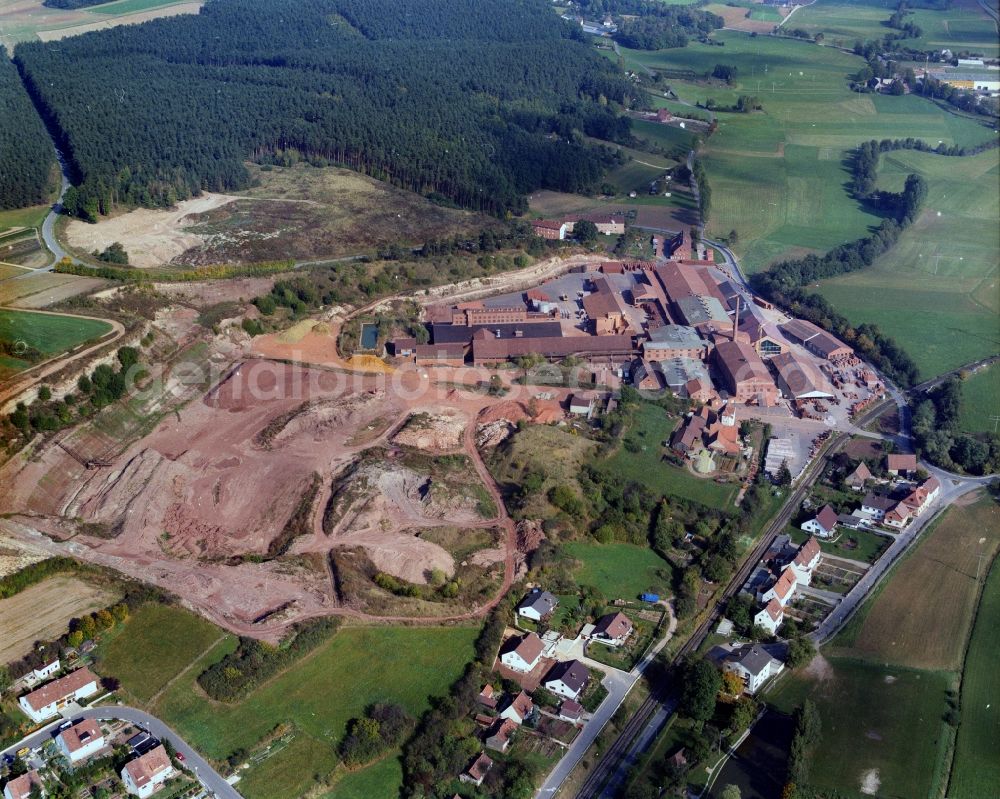 Langenzenn from the bird's eye view: Building and production halls on the premises Produktionsgelaende Ziegelwerk in Langenzenn in the state Bavaria, Germany