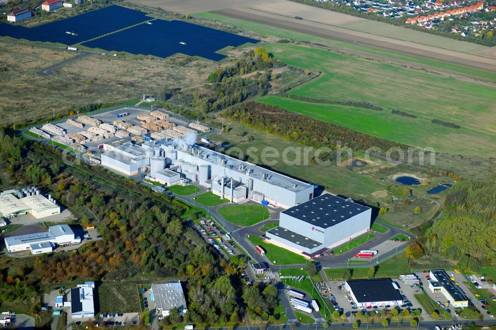 Aerial photograph Burg - Building and production halls on the premises of Propapier PM1 GmbH Lindenallee in Burg in the state Saxony-Anhalt