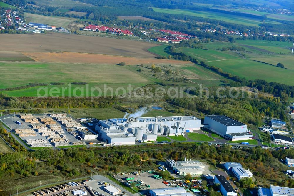 Aerial photograph Burg - Building and production halls on the premises of Propapier PM1 GmbH Lindenallee in Burg in the state Saxony-Anhalt