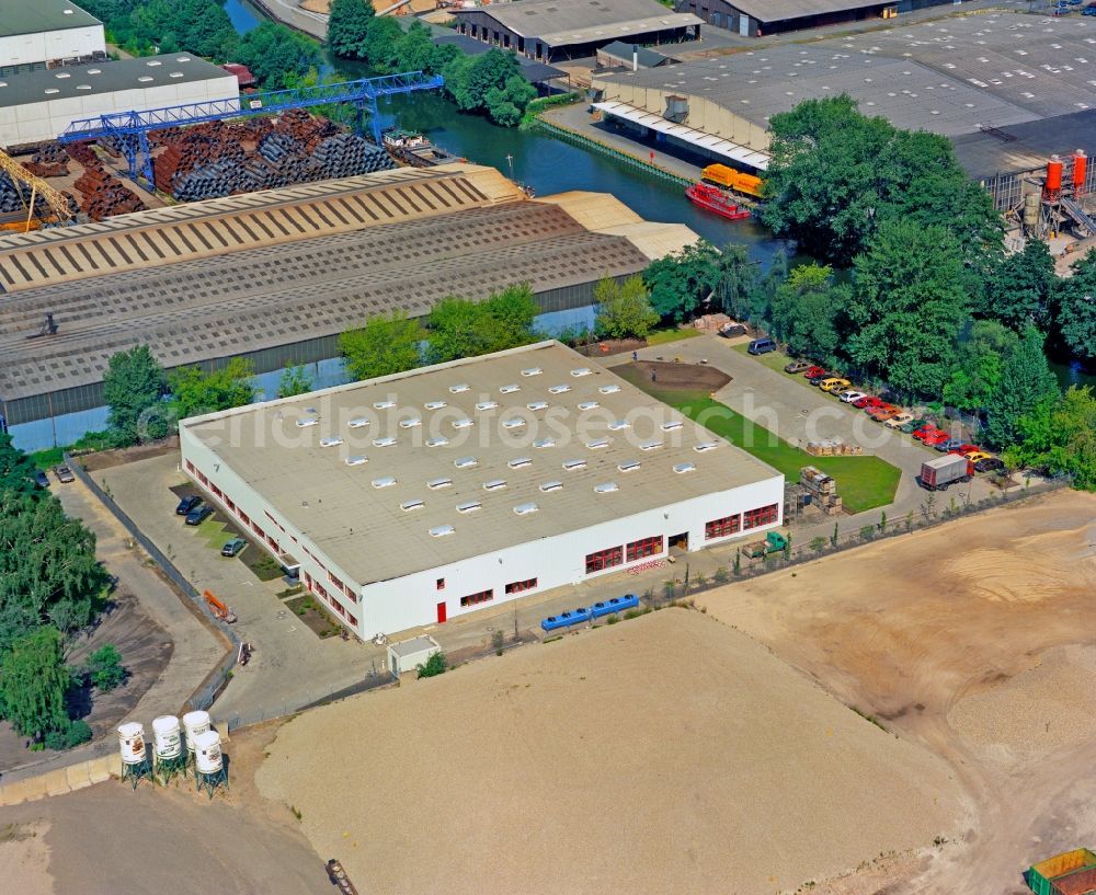 Aerial image Berlin - Building and production halls on the premises on Rauchstrasse in the district Spandau in Berlin, Germany