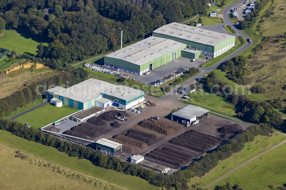 Viersen from the bird's eye view: Buildings and production halls on the factory premises of RETERRA Service GmbH on Hindenburgstrasse in Viersen in the federal state of North Rhine-Westphalia, Germany