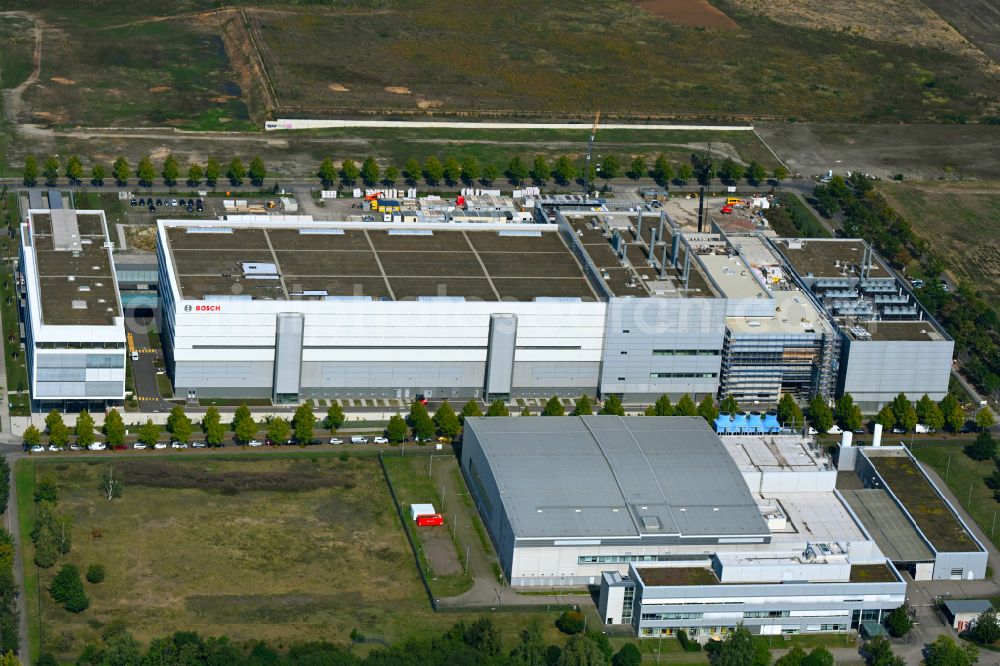 Dresden from above - Factory premises lab, Semiconductor Fabrication Plant of Robert Bosch Semiconductor Manufacturing Dresden GmbH in the district Hellerau in Dresden in the state Saxony, Germany