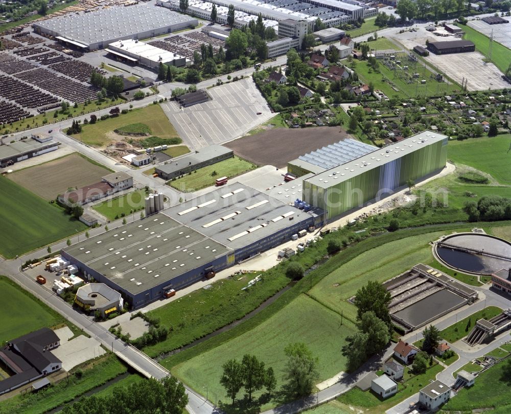 Aerial image Neustadt - Building and production halls on the premises SAUER - Polymertechnik on Halskestrasse in the district Haarbruecken in Neustadt in the state Bavaria, Germany