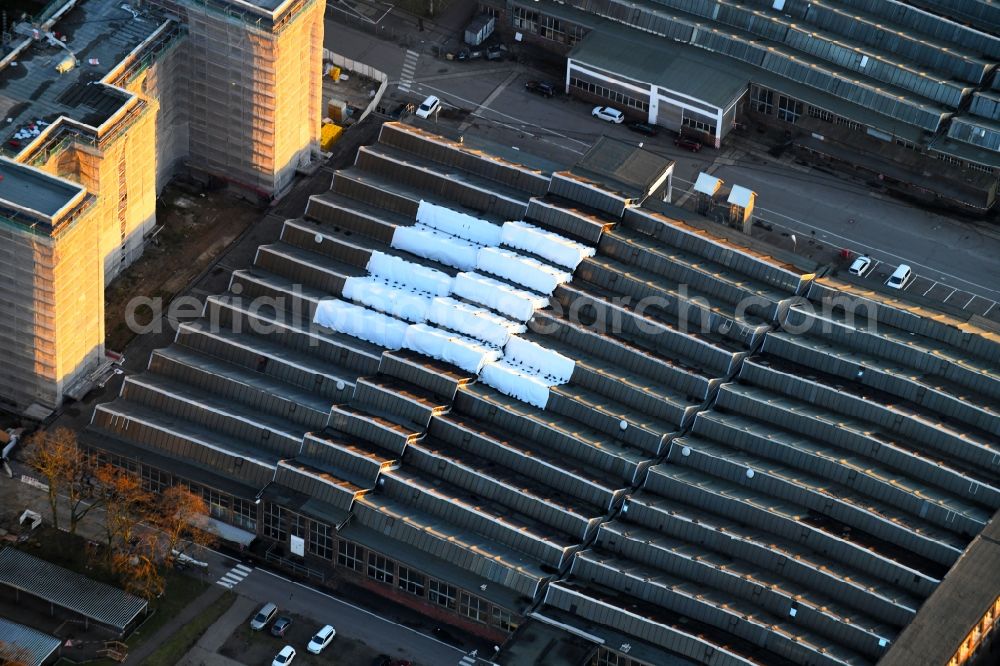 Aerial image Berlin - Building and production halls on the premises of Schindler Deutschland AG & Co. KG on Schindler-Platz in the district Mariendorf in Berlin, Germany