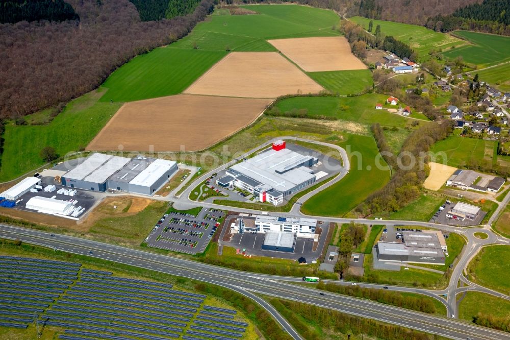 Meschede from above - Building and production halls on the premises of Schraubtechnik ITH Bolting Technology on Steinwiese in the district Enste in Meschede in the state North Rhine-Westphalia