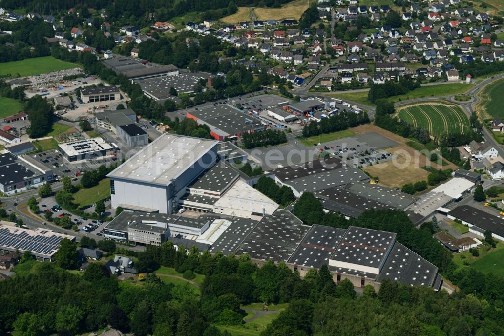 Aerial photograph Sundern (Sauerland) - Building and production halls on the premises of SEVERIN Elektrogeraete GmbH on Roehre in Sundern (Sauerland) in the state North Rhine-Westphalia, Germany