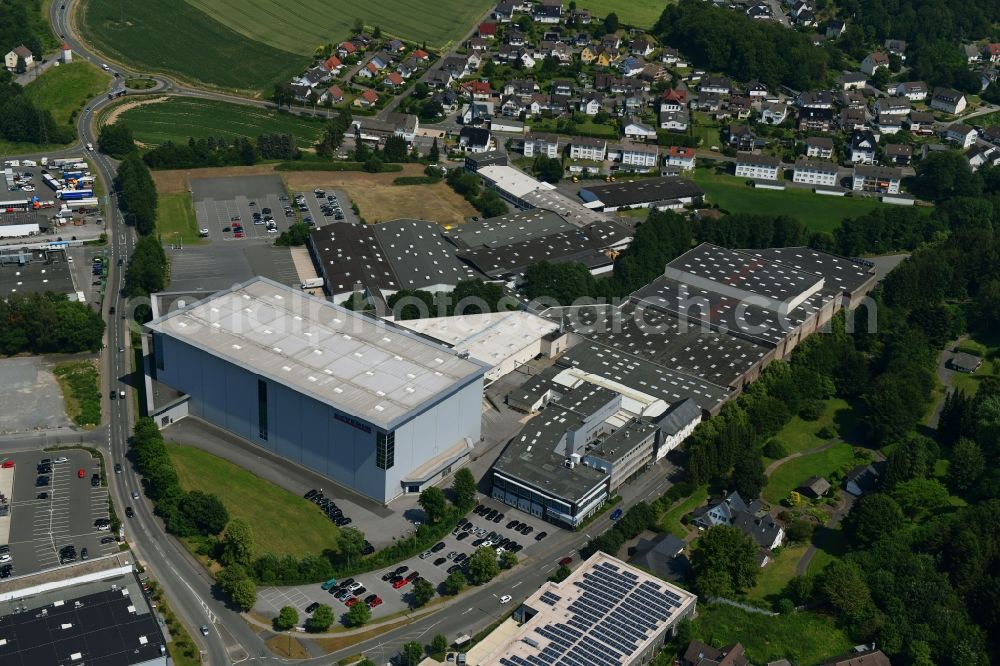 Aerial image Sundern (Sauerland) - Building and production halls on the premises of SEVERIN Elektrogeraete GmbH on Roehre in Sundern (Sauerland) in the state North Rhine-Westphalia, Germany