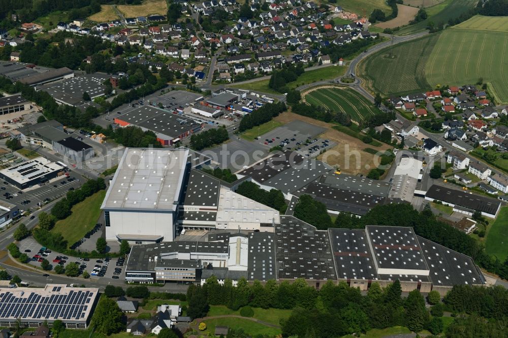 Aerial photograph Sundern (Sauerland) - Building and production halls on the premises of SEVERIN Elektrogeraete GmbH on Roehre in Sundern (Sauerland) in the state North Rhine-Westphalia, Germany