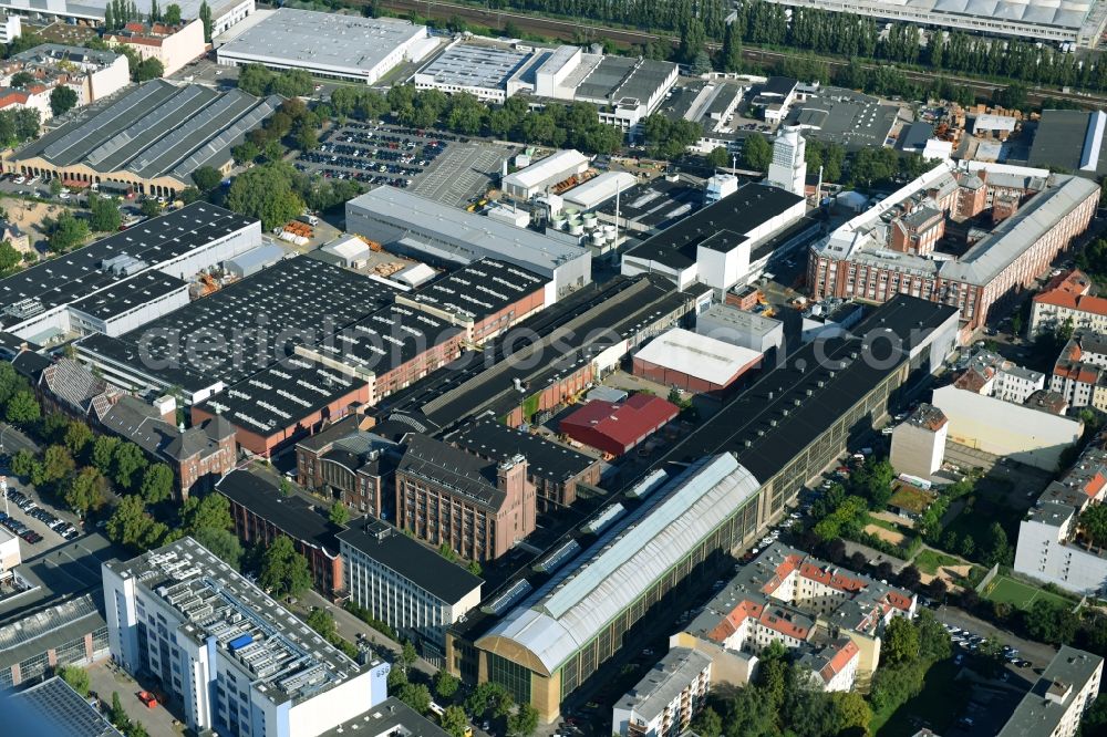 Berlin from above - Building and production halls on the premises of Siemens AG Sector Energy on Huttenstrasse in the district Mitte in Berlin, Germany