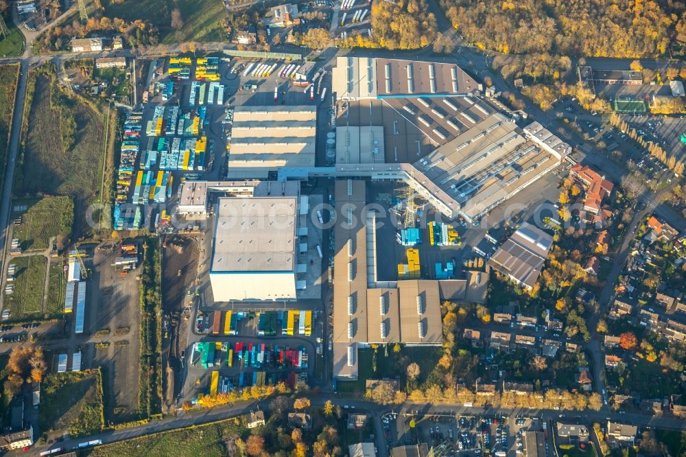 Aerial image Duisburg - Building and production halls on the premises of Sinalco Internat. GmbH & Co.KG on Roemerstrasse in the district Walsum in Duisburg in the state North Rhine-Westphalia, Germany