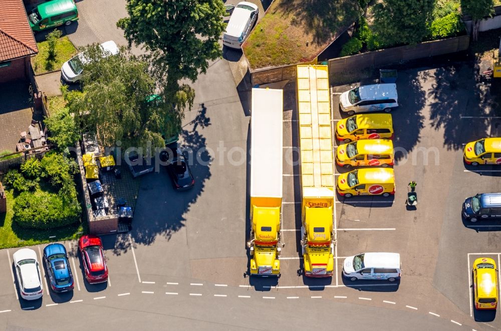 Duisburg from above - Building and production halls on the premises of Sinalco Internat. GmbH & Co.KG on Roemerstrasse in the district Walsum in Duisburg in the state North Rhine-Westphalia, Germany