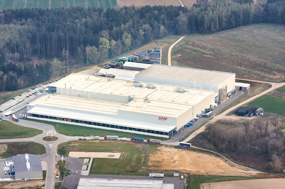 Schierling from above - Buildings and production halls on the factory premises SMP Automotiv Exterieur GmbH in Schierling in the Ludwig-Erhard-Strasse 1 in the federal state of Bavaria, Germany