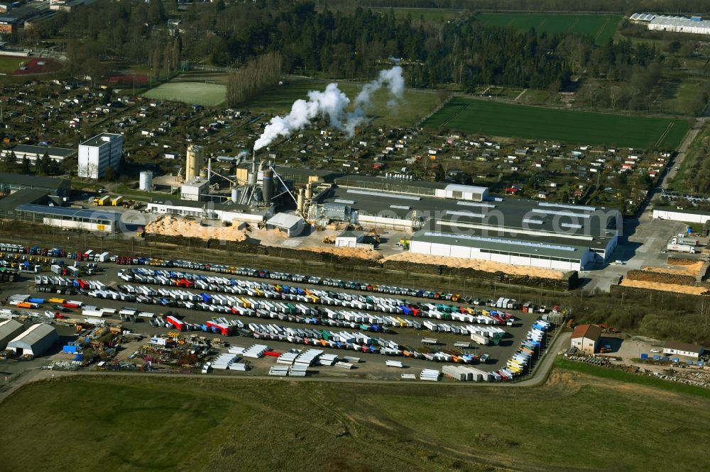 Aerial photograph Gotha - Buildings and production halls on the factory premises of Spanplattenwerk Gotha GmbH on Heutalsweg in Gotha in the state Thuringia, Germany