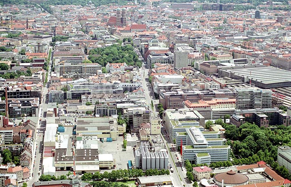 Aerial photograph München/ Bayern - Werksgelände der Spaten- Franziskaner- Bräu KGaA in München. Tel: (089) 5122-0