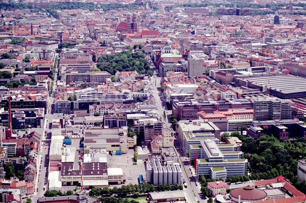 München/ Bayern from above - Werksgelände der Spaten- Franziskaner- Bräu KGaA in München. Tel: (089) 5122-0