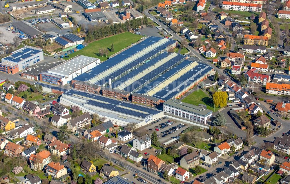 Aerial image Werl - Building and production halls on the premises of Standard-Metallwerke GmbH on Rustigestrasse in the district Westoennen in Werl in the state North Rhine-Westphalia