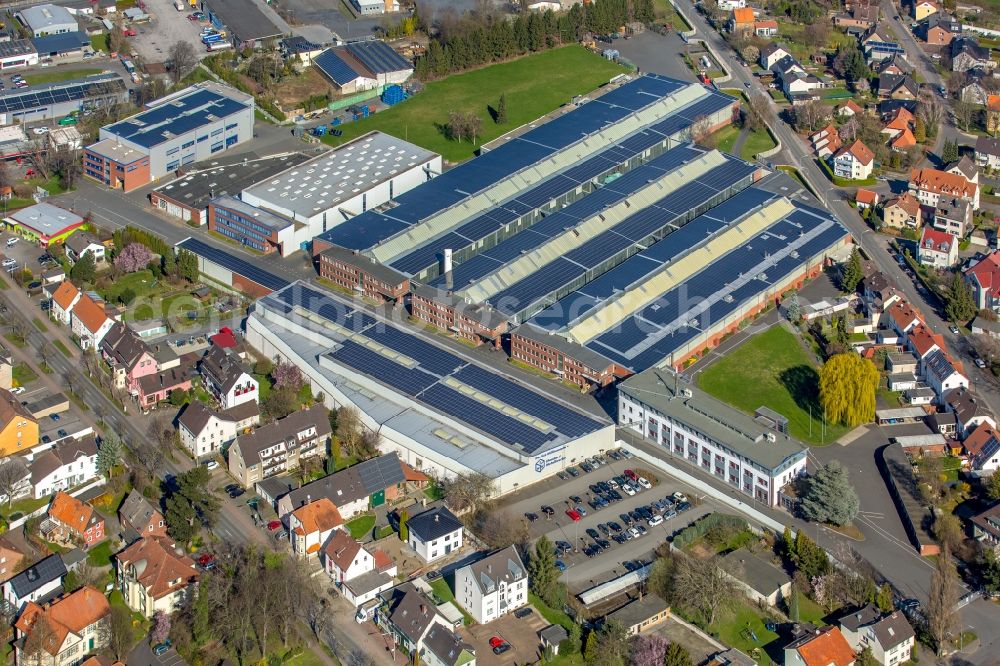 Werl from above - Building and production halls on the premises of Standard-Metallwerke GmbH on Rustigestrasse in the district Westoennen in Werl in the state North Rhine-Westphalia