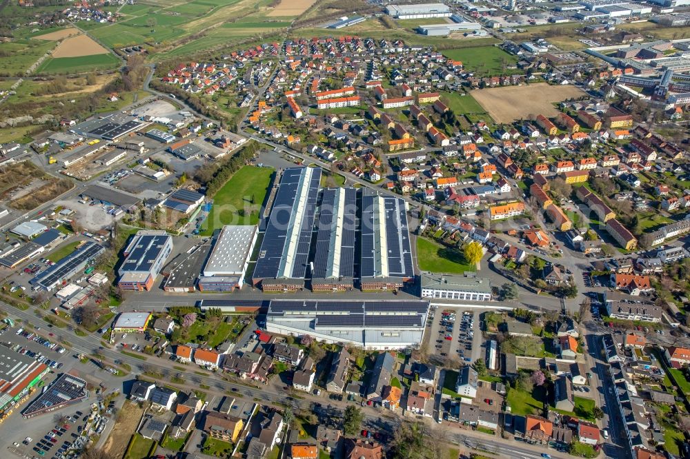 Aerial photograph Werl - Building and production halls on the premises of Standard-Metallwerke GmbH on Rustigestrasse in the district Westoennen in Werl in the state North Rhine-Westphalia