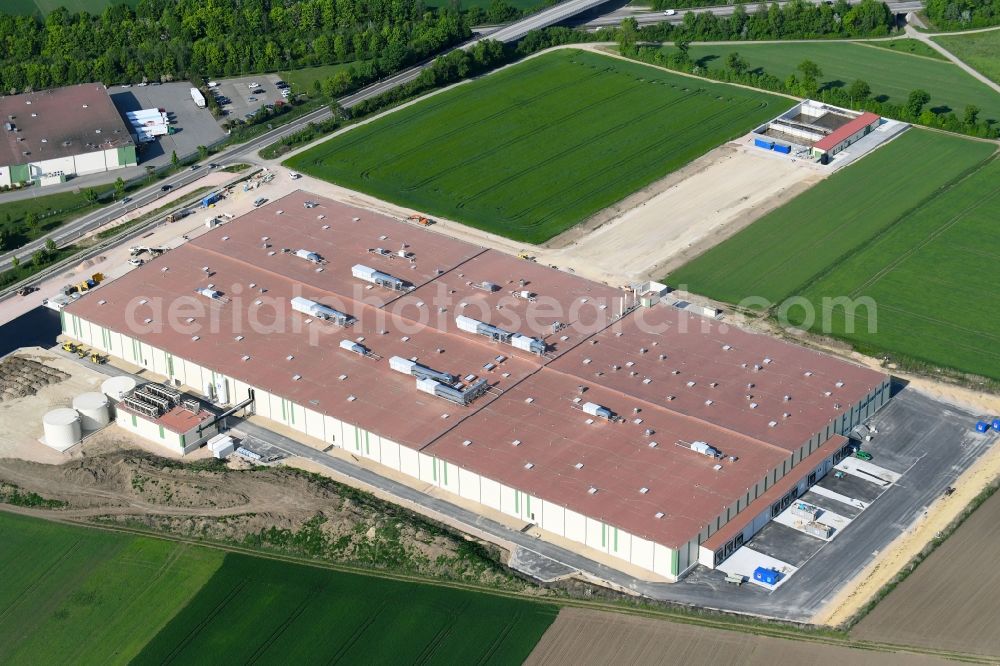 Gau-Bickelheim from the bird's eye view: Building and production halls on the premises of Sutter GmbH on Rheinhessenblick in Gau-Bickelheim in the state Rhineland-Palatinate, Germany