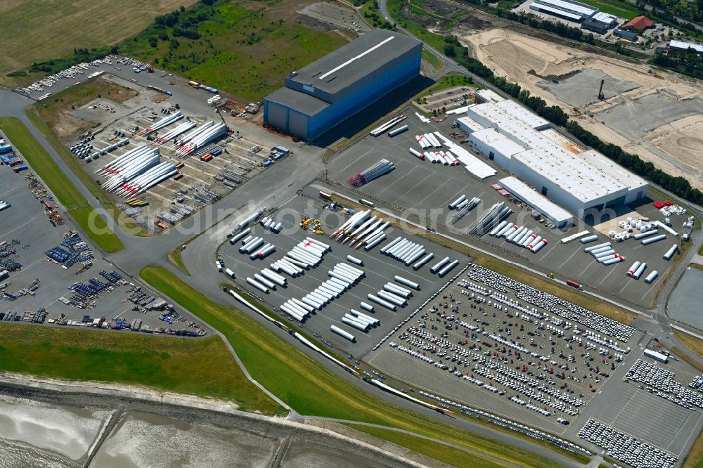 Aerial photograph Cuxhaven - Building and production halls on the premises of Titan Wind Energy (Germany) GmbH on street Hermann-Honnef-Strasse in Cuxhaven in the state Lower Saxony, Germany