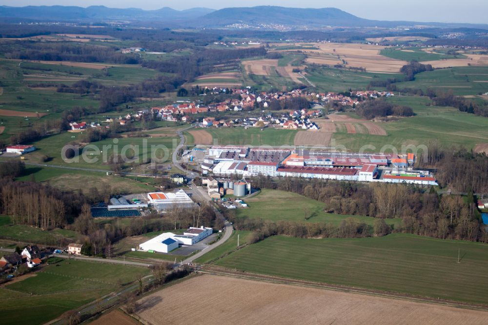 Aerial photograph Gundershoffen - Building and production halls on the premises of Tryba in Gundershoffen in Grand Est, France