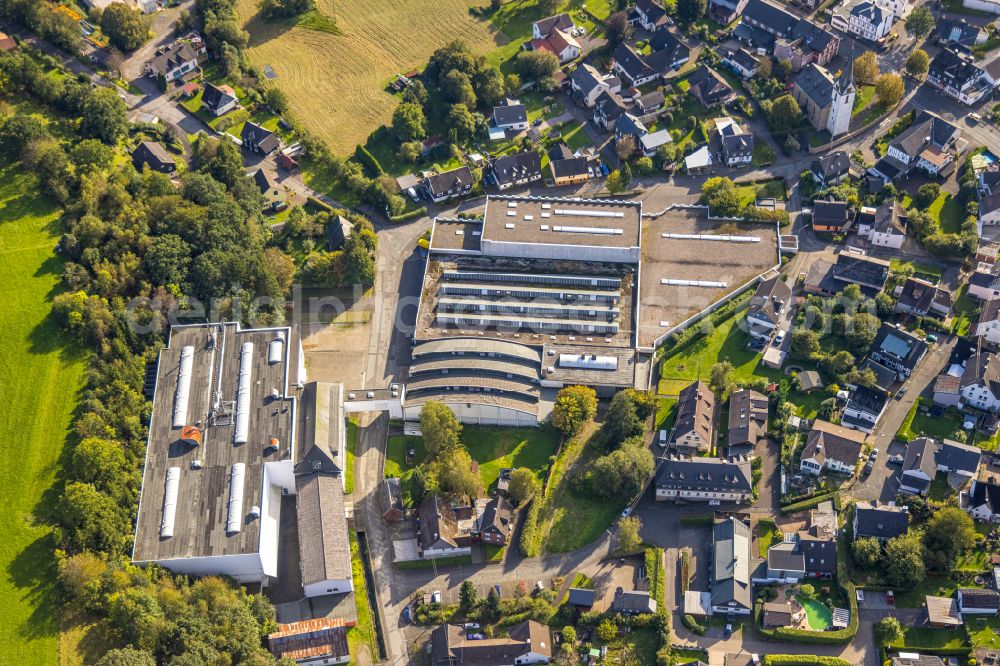 Aerial photograph Müsen - Building and production halls on the premises USH Germany GmbH on street Glueck-Auf-Strasse in Muesen at Siegerland in the state North Rhine-Westphalia, Germany