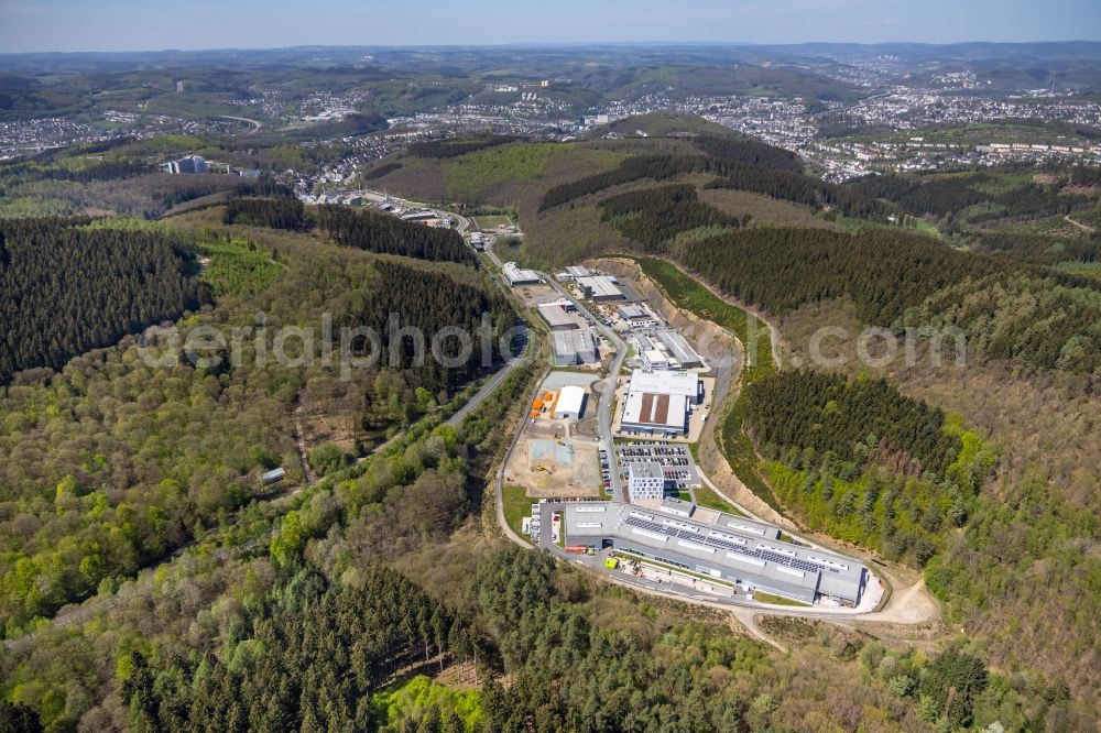 Siegen from above - Building and production halls on the premises of Vanderlande Beewen GmbH & Co. KG Obere Leimbach in Siegen in the state North Rhine-Westphalia, Germany