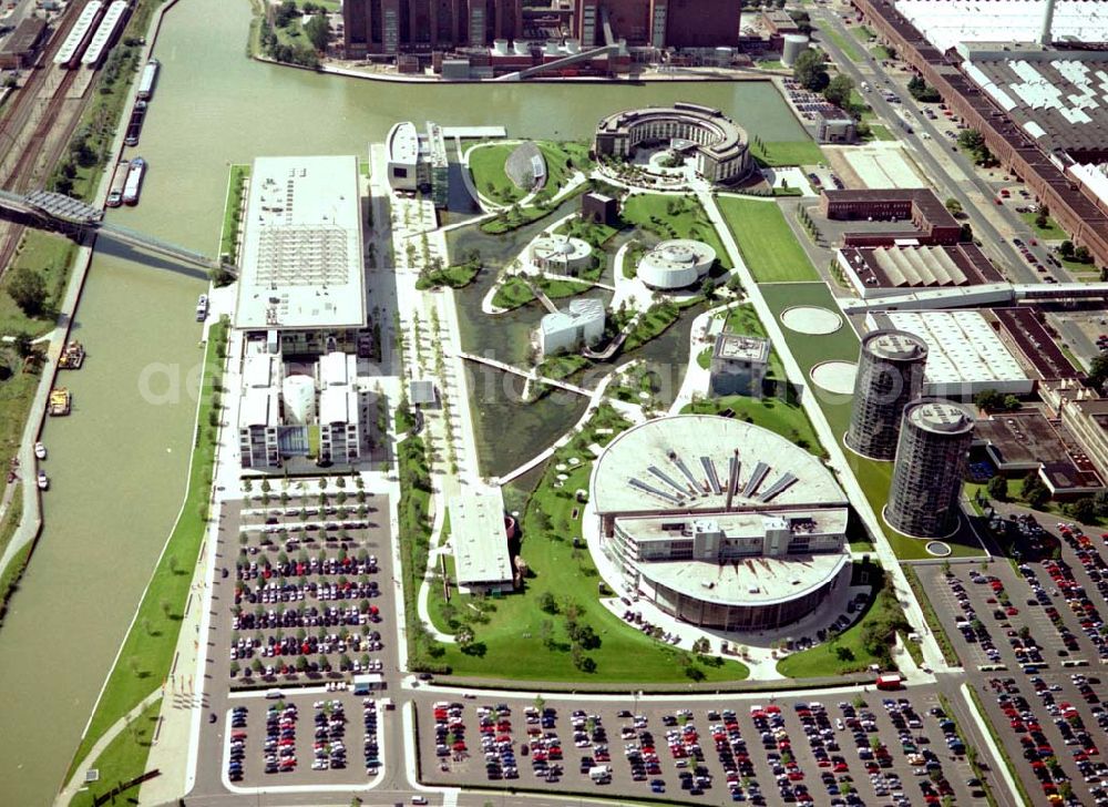 Aerial photograph Wolfsburg - Werksgelände der VOLKSWAGEN AKTIENGESELLSCHAFT, Zentrale (05361) 9-00 Berliner Ring 2 38440 Wolfsburg