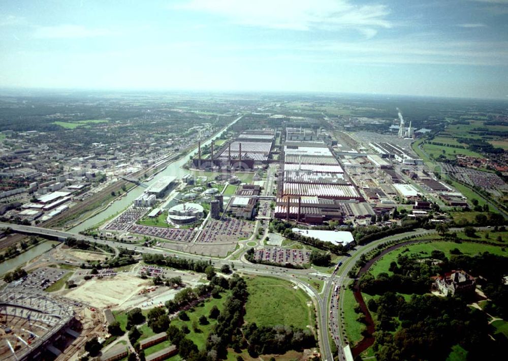 Wolfsburg from above - Werksgelände der VOLKSWAGEN AKTIENGESELLSCHAFT, Zentrale (05361) 9-00 Berliner Ring 2 38440 Wolfsburg