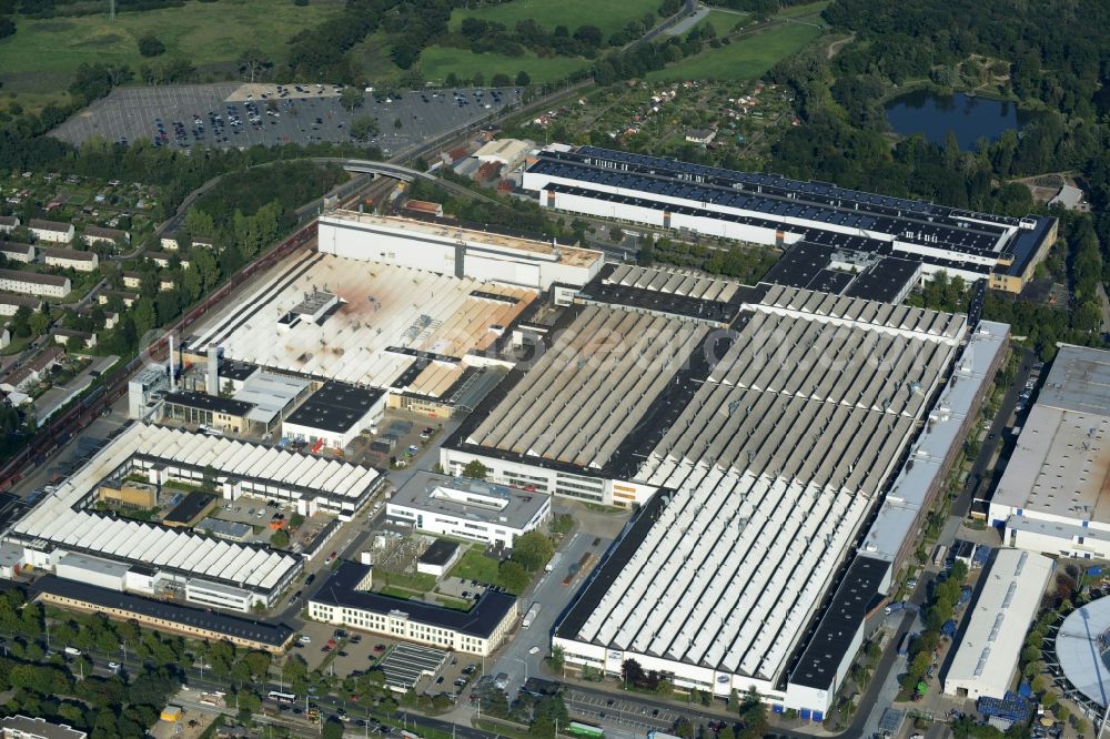 Braunschweig from above - Building and production halls on the premises of VW Volkswagen AG in Braunschweig in the state Lower Saxony