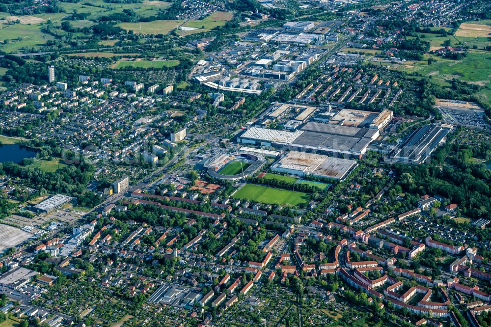 Braunschweig from the bird's eye view: Building and production halls on the premises of VW Volkswagen AG in Braunschweig in the state Lower Saxony