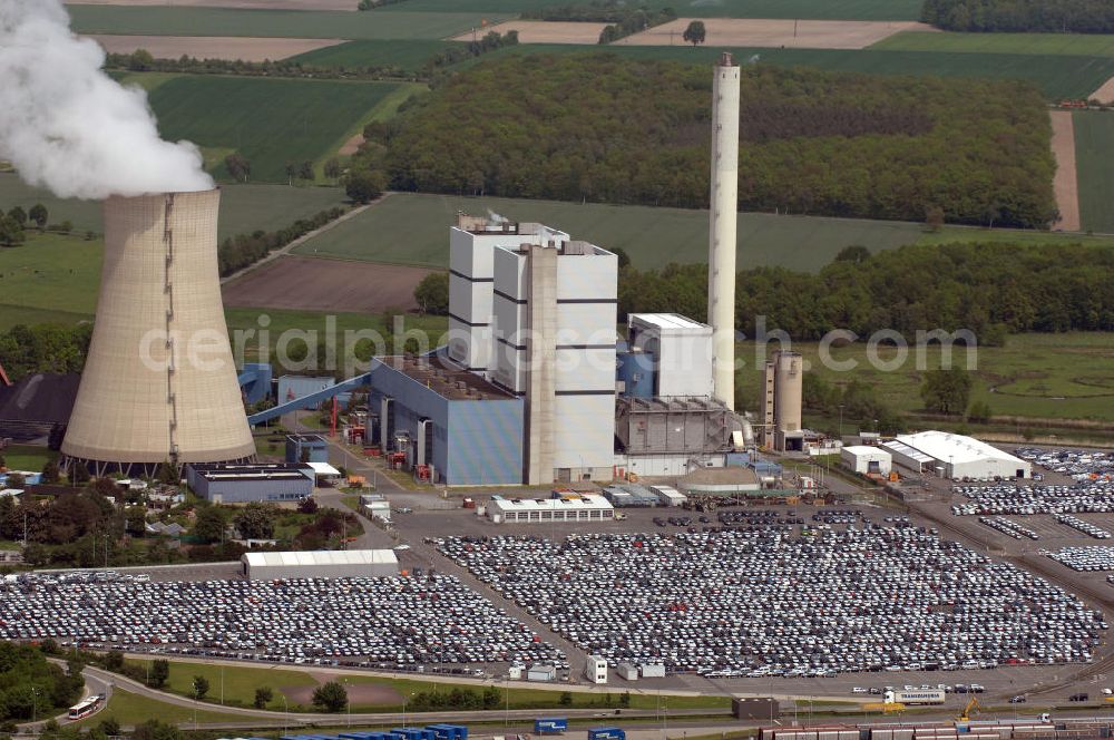 Wolfsburg from the bird's eye view: Blick auf das VW - Werksgelände der Volkswagen - Werke in Wolfsburg. Die Volkswagen AG, abgekürzt VW AG, mit Sitz in Wolfsburg, ist die Muttergesellschaft des Volkswagen-Konzerns und der größte Automobilhersteller Europas. View of the VW - Volkswagen factory premises - Works in Wolfsburg. Volkswagen AG, abbreviated VW AG, headquartered in Wolfsburg, is the parent company of the Volkswagen group and the largest car manufacturer in Europe.