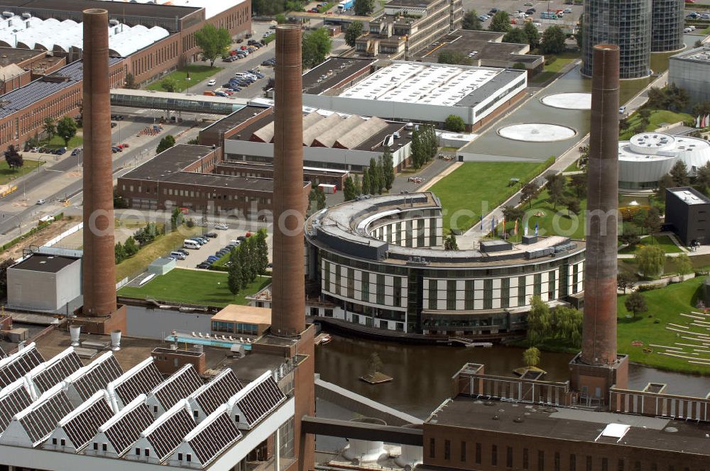 Aerial image Wolfsburg - Blick auf das VW - Werksgelände der Volkswagen - Werke in Wolfsburg. Die Volkswagen AG, abgekürzt VW AG, mit Sitz in Wolfsburg, ist die Muttergesellschaft des Volkswagen-Konzerns und der größte Automobilhersteller Europas. View of the VW - Volkswagen factory premises - Works in Wolfsburg. Volkswagen AG, abbreviated VW AG, headquartered in Wolfsburg, is the parent company of the Volkswagen group and the largest car manufacturer in Europe.